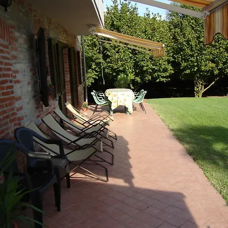 Agriturismo Piccolo Rustico * 디아노 달바