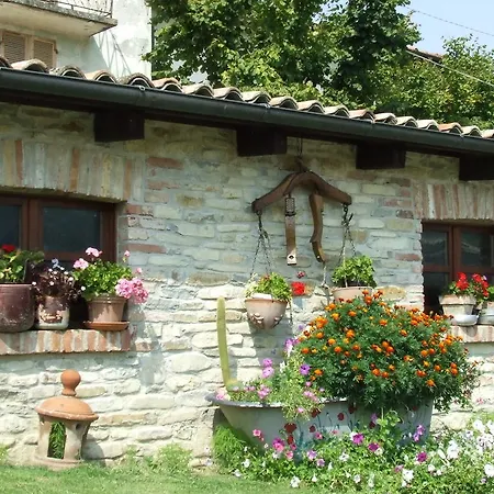 Agriturismo Piccolo Rustico 디아노 달바
