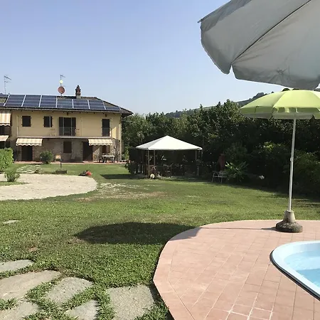 Agriturismo Piccolo Rustico 팜스테이 디아노 달바